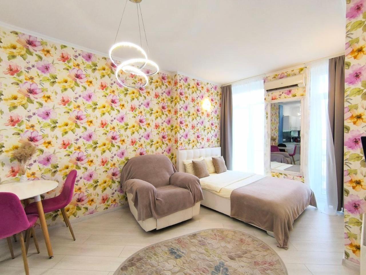 Apartment біленька в жк комфорт таун Kyiv